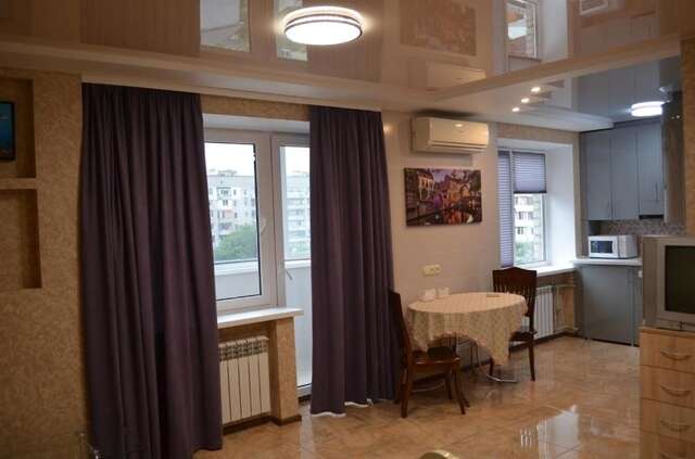 Апартаменты 1-комнатная на левом берегу Днепра Днепр-18